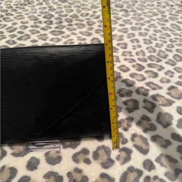 Louis Vuitton Black Epi Textured Leather Clutch - Picture 13 of 13